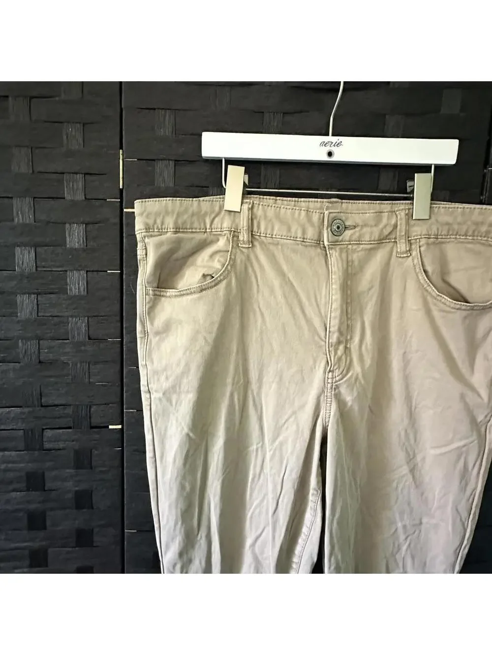 American Eagle Outfitters Khaki Jeggings - Size 18 Regular